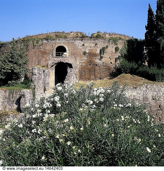 Augustus (Imperator Caesar A.) 23.9.63 vChr. - 19.8.14.n. Chr.  rÃ¶m. Kaiser seit 13.1.27 vChr.  sein Mausoleum in Rom  AuÃŸenansicht  Ruine Augustus (Imperator Caesar A.) 23.9.63 vChr. - 19.8.14.n. Chr., rÃ¶m. Kaiser seit 13.1.27 vChr., sein Mausoleum in Rom, AuÃŸenansicht, Ruine,