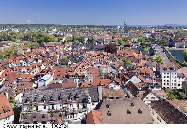 Ausblick vom Münster über die Altstadt  Konstanz  Bodensee  Baden-Württemberg  Deutschland  Europa