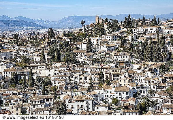 Ausblick von der Alhambra auf Stadtviertel Albayzín  Granada  UNESCO Weltkulturerbe  Andalusien  Spanien  Europa