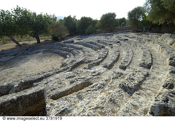 Ausgrabung antikes römisches Theater  Alcudia  Mallorca  Spanien