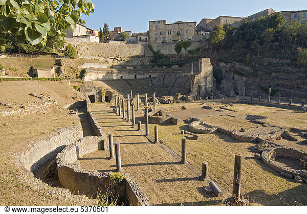 Ausgrabungen des antiken römischen Amphitheaters,  Volterra,  Toskana,  Italien,  Europa