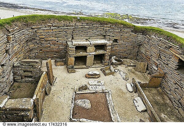 Ausgrabungen in Skara Brae  jungsteinzeitliche Siedlung  Mainland  Orkney-Inseln  Schottland  Großbritannien  Europa