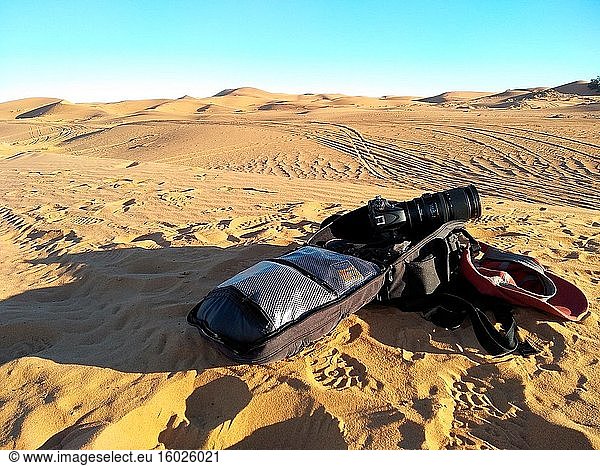 Ausrüstung für Fotografen in der Wüste von Merzouga