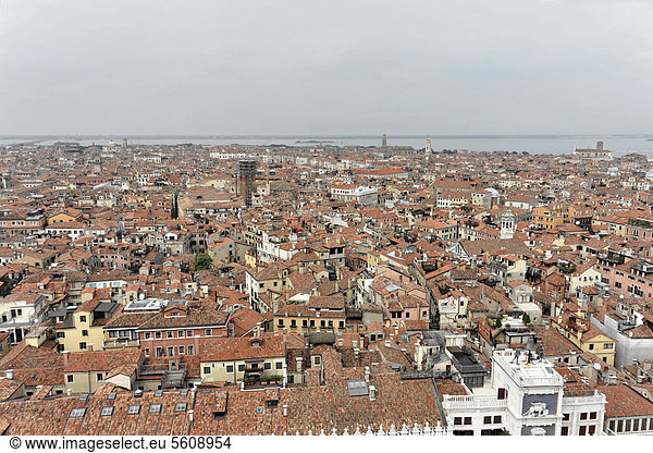 Aussicht vom Campanile  Richtung Lido  Venedig  Venetien  Italien  Europa