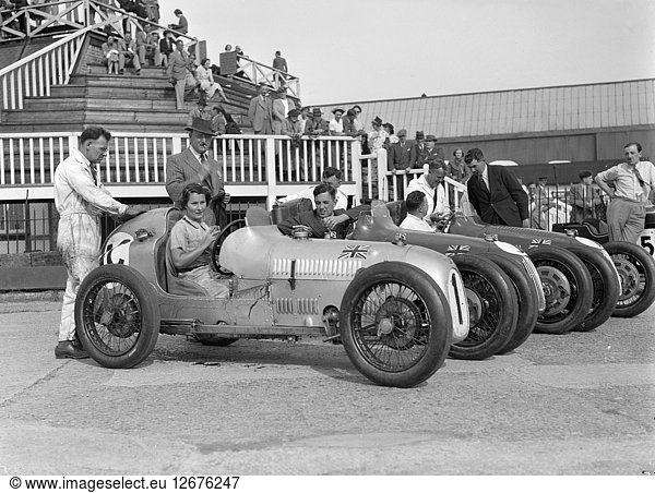 Austin 7 Werksteam Brooklands 1937. Künstler: Bill Brunell.