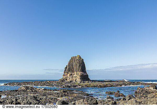 Australia  Victoria  Cape Schanck  Blue sky over Pulpit Rock