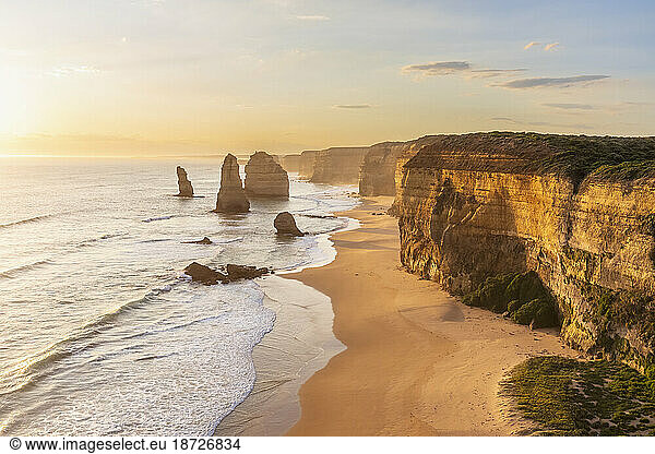 Australia  Victoria  View of Twelve Apostles in Port Campbell National Park at sunset