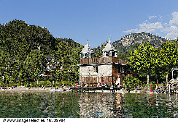 Austria  Salzburg State  Fuschlsee Lake  Fuschl am See  Bathhouse and beach