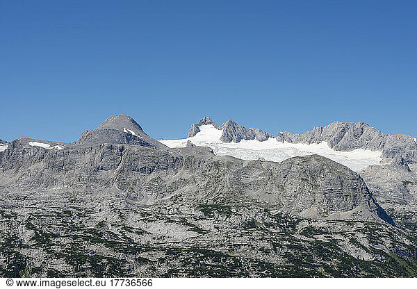 Austria  Styria  View of Hoher Dachstein and Hallstatter Glacier in summer