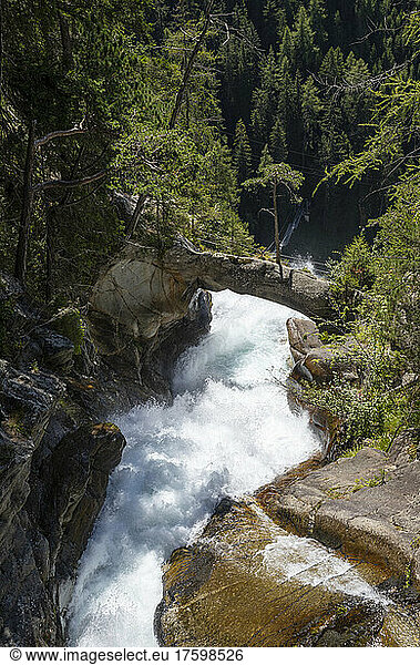 Austria  Tyrol  Umhausen  View of Stuiben Falls splashing in summer