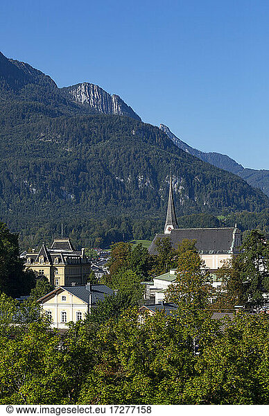 Austria  Upper Austria  Bad Ischl  Town in Salzkammergut with Katrin mountain in background