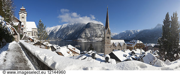 Austria  Upper Austria  Salzkammergut  Hallstatt  Lake Hallstatt  Catholic and evangelic church right