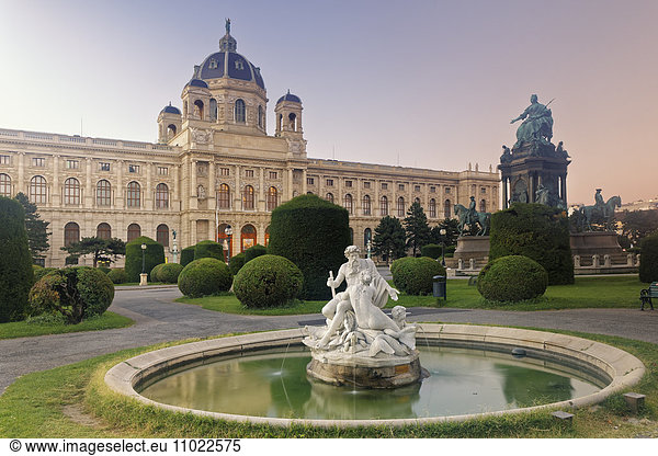 Austria  Vienna  Maria-Theresien-Platz  Museum of Art History and fountain in the evening