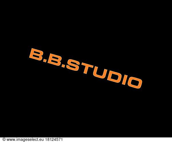 B. Studio  gedrehtes Logo  Schwarzer Hintergrund B