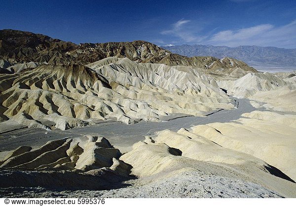 Badlands von Zabriskie Point,  Blick nach Westen,  Death Valley National Monument,  California,  Vereinigte Staaten von Amerika (U.S.A.),  Nordamerika