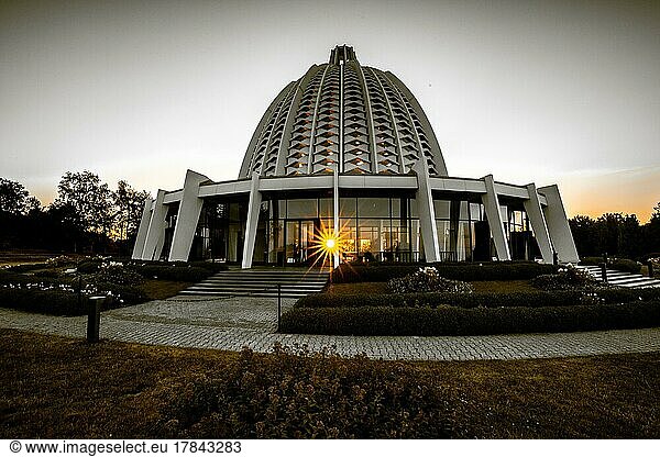 Bahai-Tempel  einziges Haus der Andacht und religiöses Zentrum der Bahai-Religion in Europa  Hofheim-Lorsbach  Taunus  Hessen  Deutschland  Europa