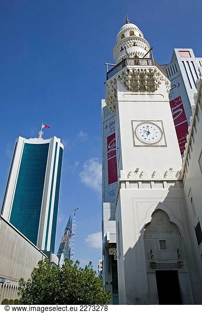 BAHRAIN-Manama: National Bank of Bahrain Gebäude und Freitagsmoschee