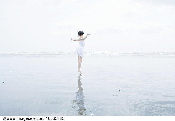 Ballerina by the sea