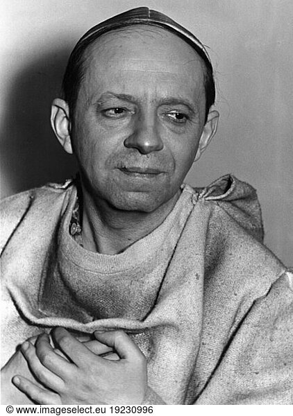 Balthoff  Alfred  or Alfred Berliner.
Actor and voice actor ( at the Jewish Cultural Union Berlin during the 1930s); 8.12.1905 Peiskretscham–8.3.1989 Vienna. Portrait as monk in Lessing's Nathan the Wise . Photo  c.1950 by Abraham Pisarek.