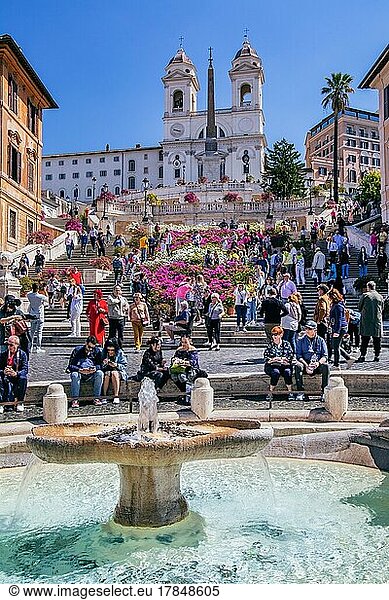 Barque fountain with Spanish Steps and the church Trinita dei Monti. Rome  Lazio  Central Italy  Italy  Europe