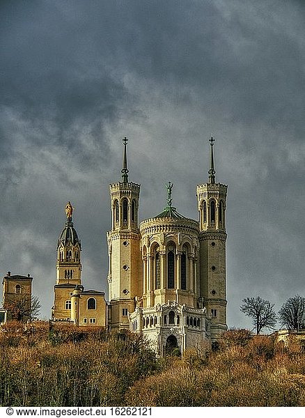 Basilika Notre Dame de Fourviere  Lyon  Auvergne-Rh?ne-Alpes  Frankreich.