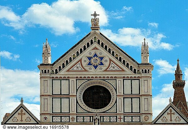 Basilika Santa Croce in Florenz in einer Teilansicht - Italien.