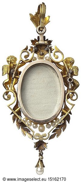 BAYERN KÃ–NIGSHAUS  Ludwig II. von Bayern (1845 - 1886) - Geschenkbrosche. Gelbgold  mittig hochovales  blaues Medaillon mit aufgelegtem goldenem Spiegelmonogramm Ludwigs (mit etwa 60 Diamantrosen besetzt)  seitlich Blattwerk. Das Medaillon umrahmt von zwei Putti  besetzt mit Flussperlen und Diamantrosen. AnhÃ¤ngeÃ¶se  rÃ¼ckseitig Glasabdeckung  die Broschierung wurde zeitgenÃ¶ssisch entfernt. HÃ¶he 8 5 cm. Gewicht 36 5 g. Im zugehÃ¶rigen weinroten Samtetui. HÃ¶he 8 5 cm. Gewicht 36 5 g. Ein auch zur damaligen Zeit Ã¤uÃŸerst kostspieliges Geschenk des bayerischen KÃ¶nigs an eine ihm nahestehende PersÃ¶nlichkeit. Eines der prunkvollsten Geschenke Ludwigs  das in letzter Zeit in den Handel gekommen ist. Der AnhÃ¤nger stammt direkt aus MÃ¼nchner Privatbesitz.