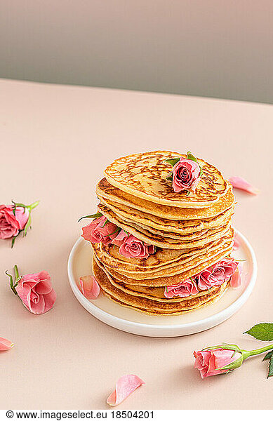 Beautiful food photo stacks of appetizing vegan pancakes.