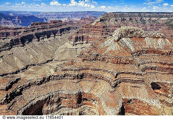 Beeindruckende Gesteinsformationen im Grand-Canyon-Nationalpark  Luftaufnahme  Arizona  USA  Nordamerika