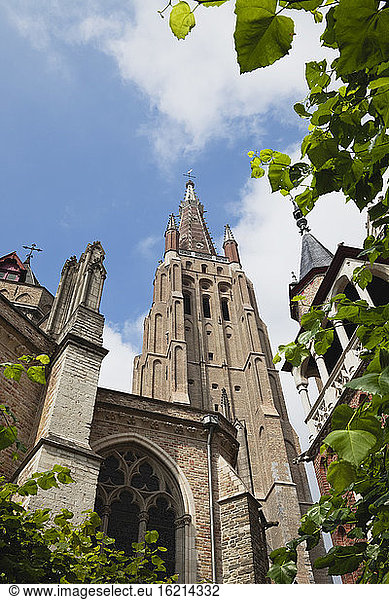 Belgien  Brügge  Blick auf die Kirche Unserer Lieben Frau