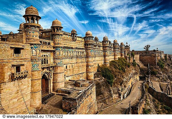 Berühmtes indisches Wahrzeichen  Gwalior Fort bei Tag. Gwalior  Madhya Pradesh  Indien  Asien