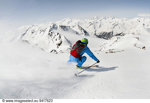 Berg Mann Skifahrer Skisport Hang steil