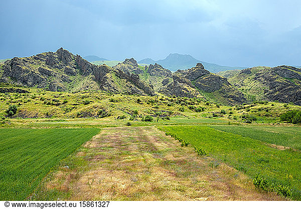 Berge im Tal des Arpa-Flusses  nahe Vayk  Provinz Vayots Dzor  Armenien