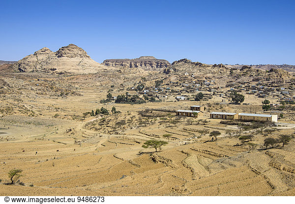 Berglandschaft entlang der Straße von Asmarra nach Qohaito  Eritrea  Afrika