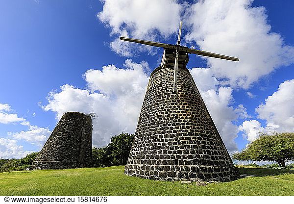 Bettys Hope  historische frühe Zuckerplantage  1651  restaurierte Windmühlentürme  Antigua  Antigua und Barbuda  Leeward-Inseln  Westindische Inseln  Karibik  Mittelamerika