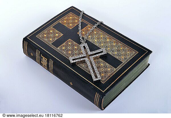 Bibel  Buch  Kreuz  Kruzifix  Glaube
