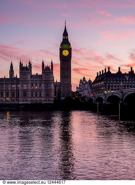 Big Ben bei Sonnenuntergang  London  England