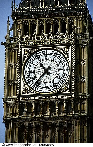Big Ben  London  England  Great Britain  Great Britain  Europe  clock  tower clock  vertical portfolio_world_cities