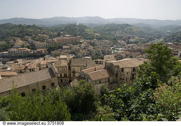 Blick auf Altstadt  Cosenza  Kalabrien  Italien