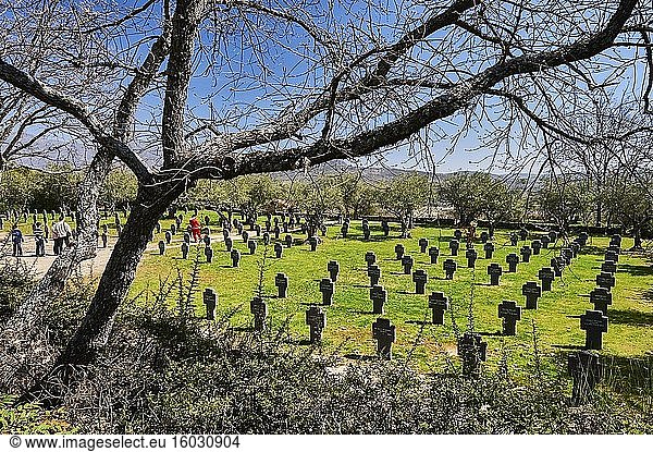 Blick auf den deutschen Soldatenfriedhof in Cuacos de Yuste  Extremadura (Spanien)