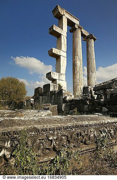 Blick auf den Tempel der Aphrodite in der archäologischen Stätte Aphrodisias  Geyre  Provinz Aydin  Kleinasien  Türkei  Europa.