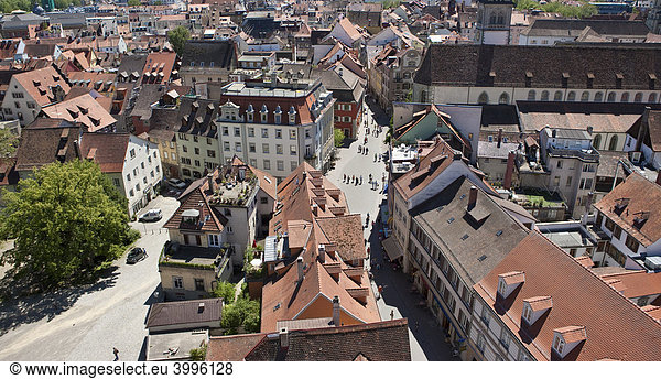Blick auf die Altstadt von Konstanz Bodensee Baden-Württemberg Deutschland Europa