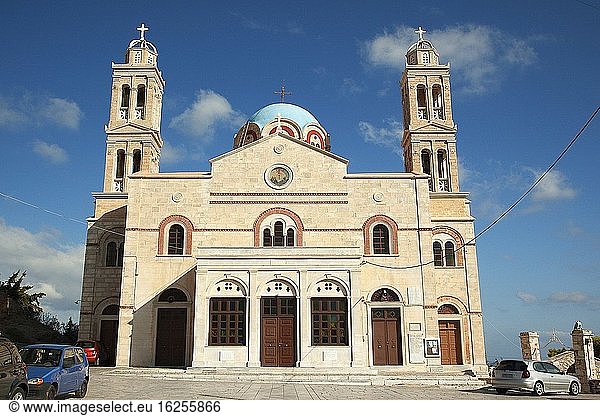 Blick auf die Anastasis-Kirche im Dorf Vradado  Insel Syros  Kykladen-Inseln  Griechische Inseln  Griechenland  Europa