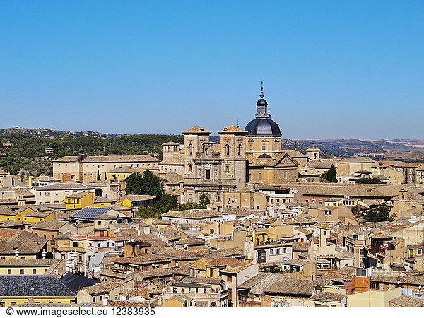 Blick auf die Kirche San Ildefonso  Altstadt  Toledo  Kastilien-La Mancha  Spanien  Europa