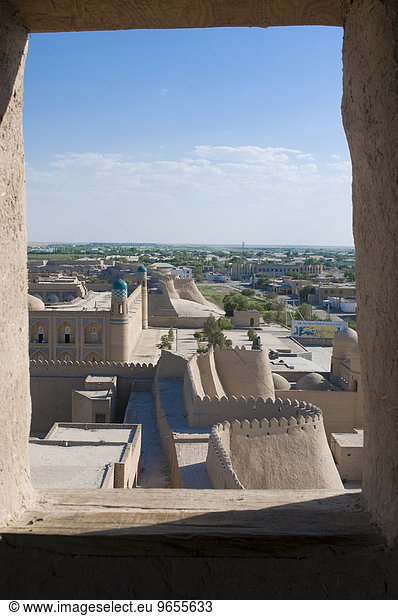 Blick auf die Moscheen und Medressas in der Ichon Qala Festung  Khiva  Usbekistan  Zentralasien  Asien