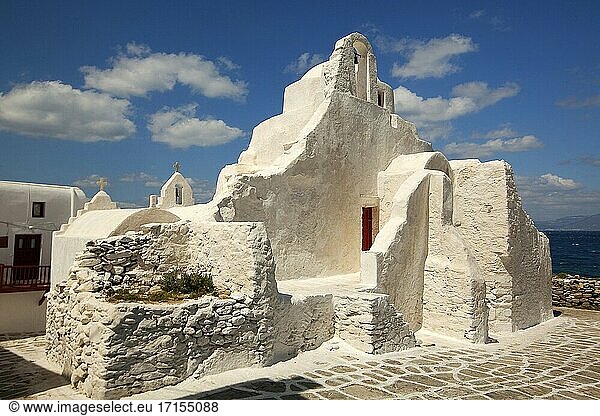 Blick auf die Paraportiani Kirche im Stadtzentrum  Insel Mykonos  Kykladen  Griechische Inseln  Griechenland  Europa.