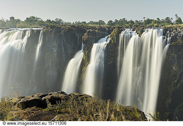 Blick auf die Victoriafälle  Simbabwe