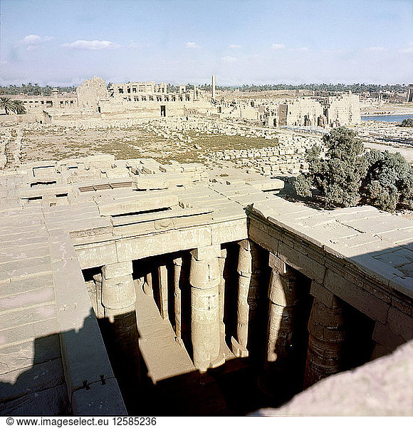Blick auf Karnak von der Spitze eines Pylons.