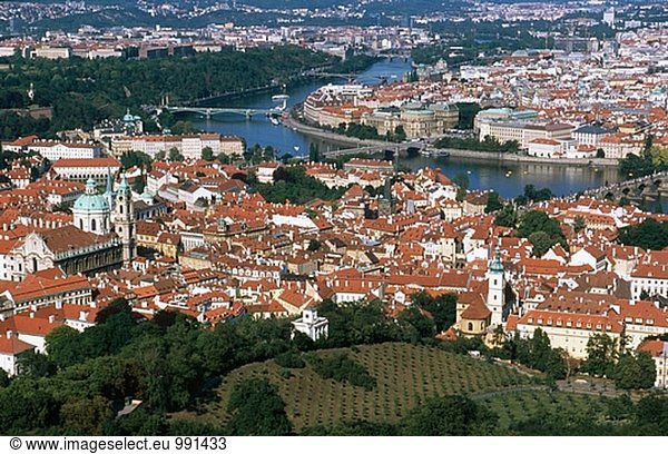 Blick auf Prag aus Petrin-Hügel. Prag. Tschechische Republik