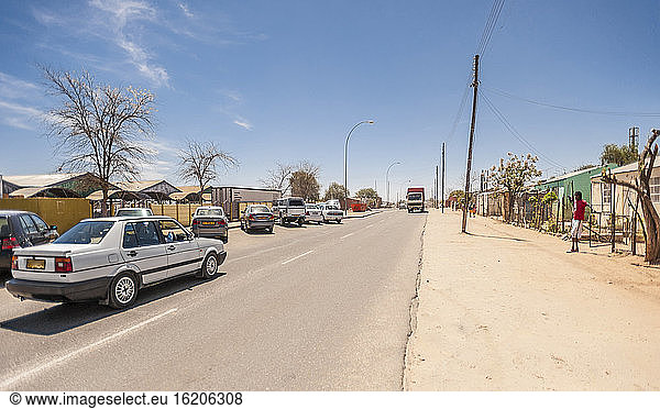 Blick auf Straße und Markt  Windhoek  Namibia  Namibia